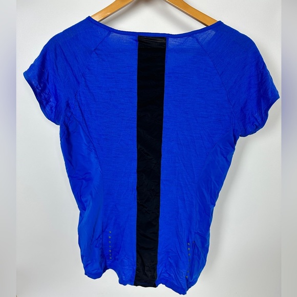 $4/25 - Nike DRI-FIT Womens’‎ Small Running Tee Short Sleeve Top Pocket Cobalt - Picture 3 of 4